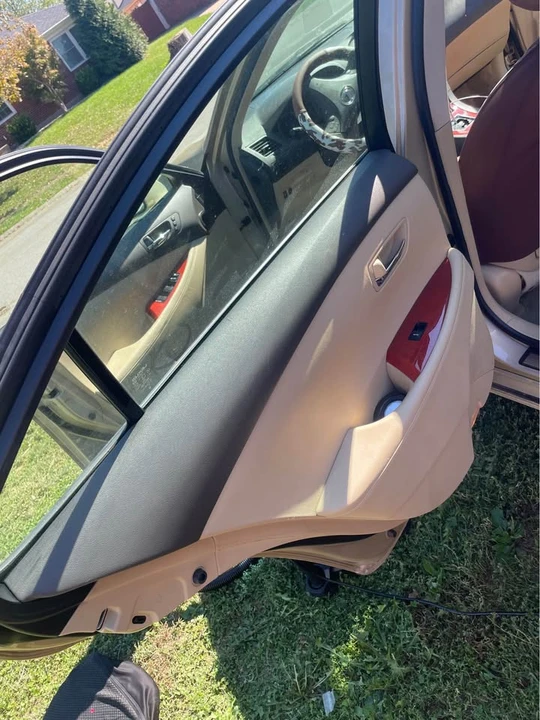 2008 Lexus ES 5th Gen - Image 9 of 16