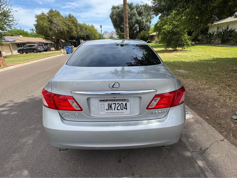 2008 Lexus ES 5th Gen - Image 5 of 15