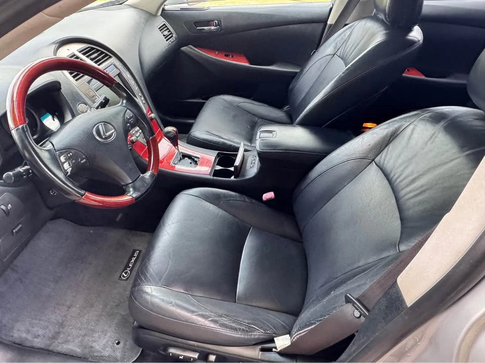 2008 Lexus ES 5th Gen - Image 10 of 15