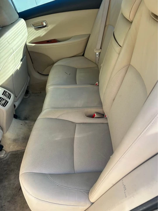 2008 Lexus ES 5th Gen - Image 5 of 10