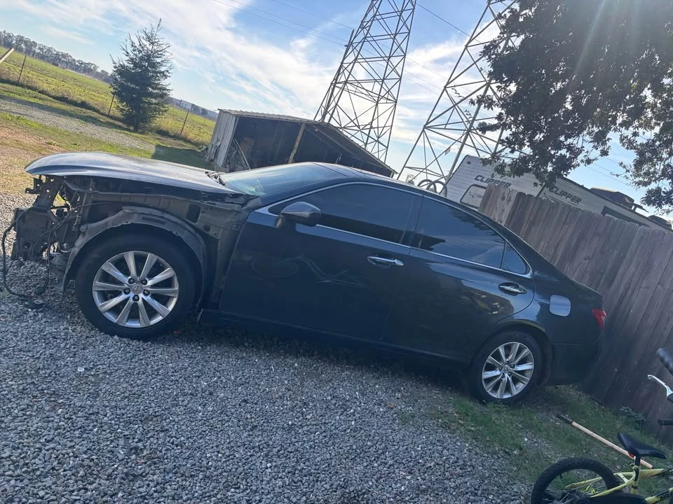 2008 Lexus ES 5th Gen - Image 4 of 4