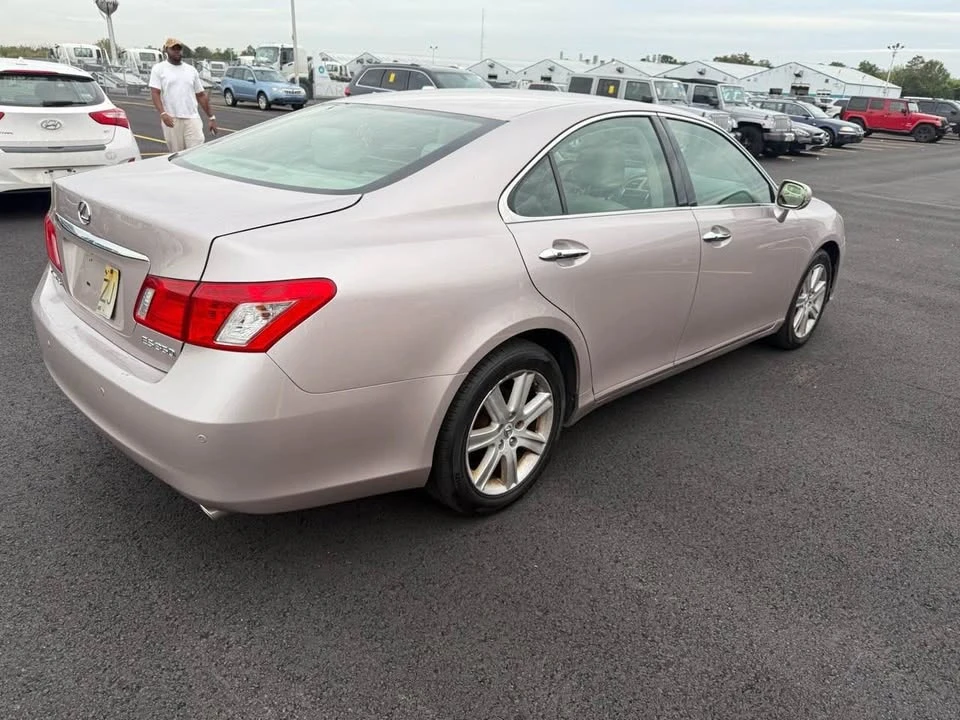 2008 Lexus ES 5th Gen - Image 8 of 15