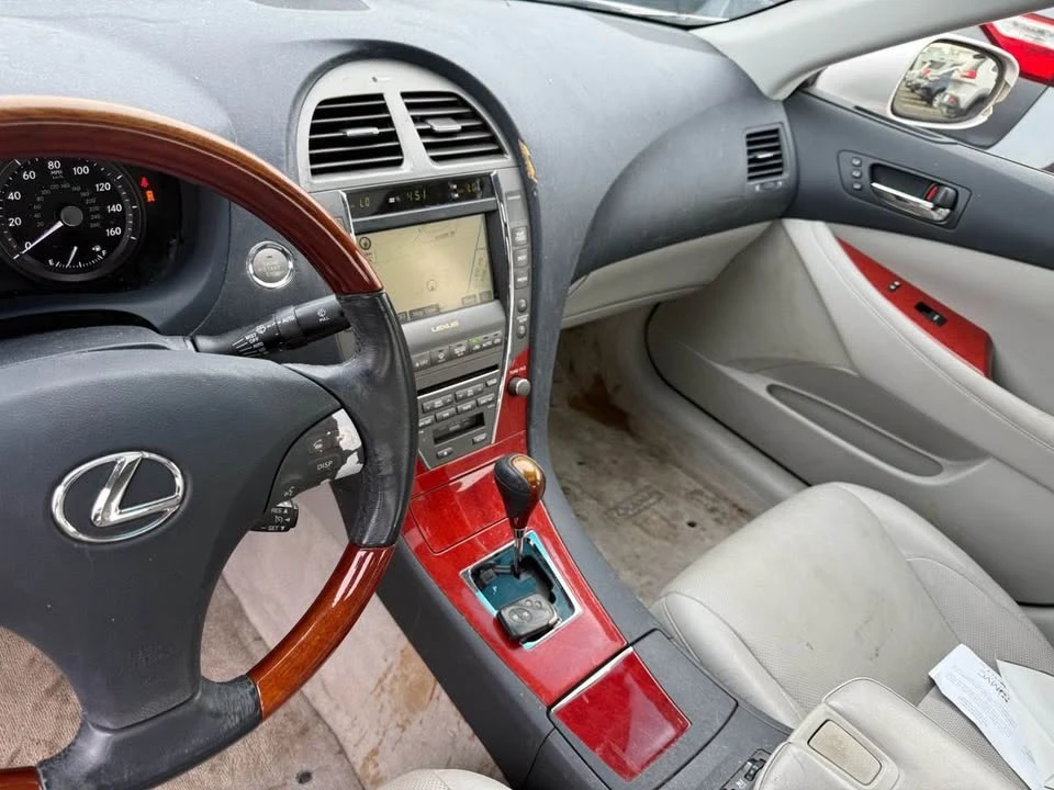 2008 Lexus ES 5th Gen - Image 11 of 15