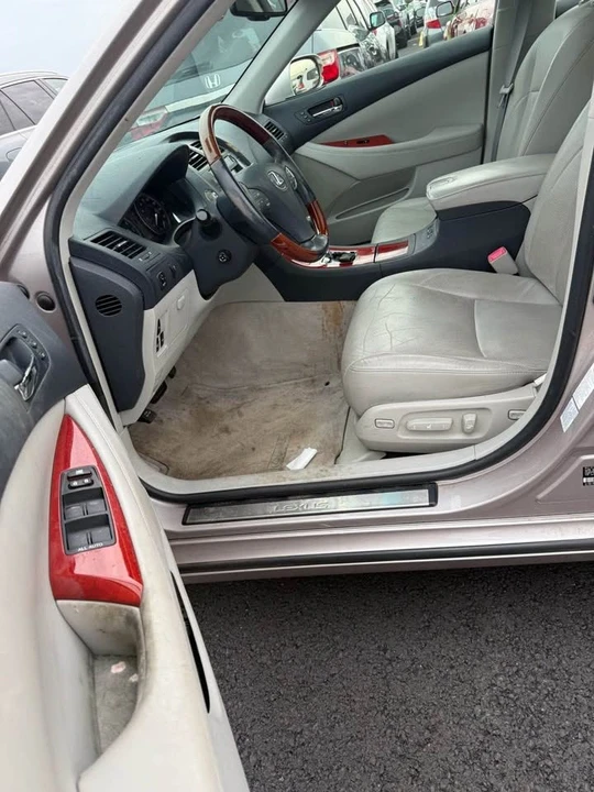 2008 Lexus ES 5th Gen - Image 6 of 15