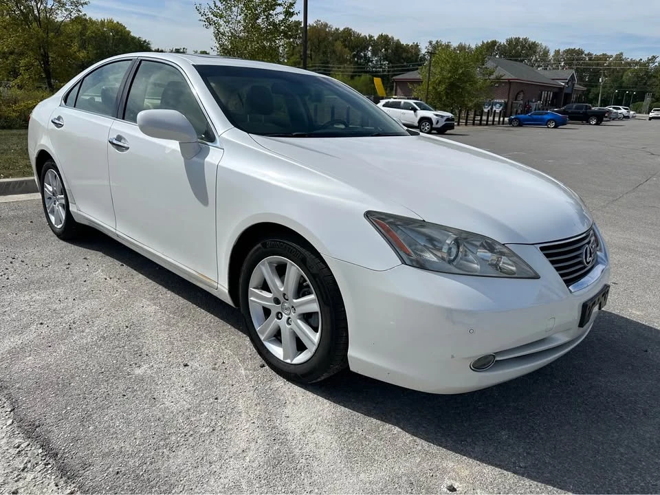 2008 Lexus ES 5th Gen - Image 4 of 9