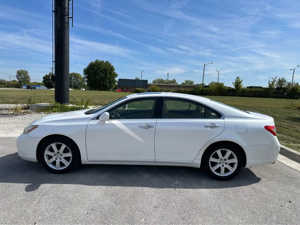 2008 Lexus ES 5th Gen - Image 5 of 9