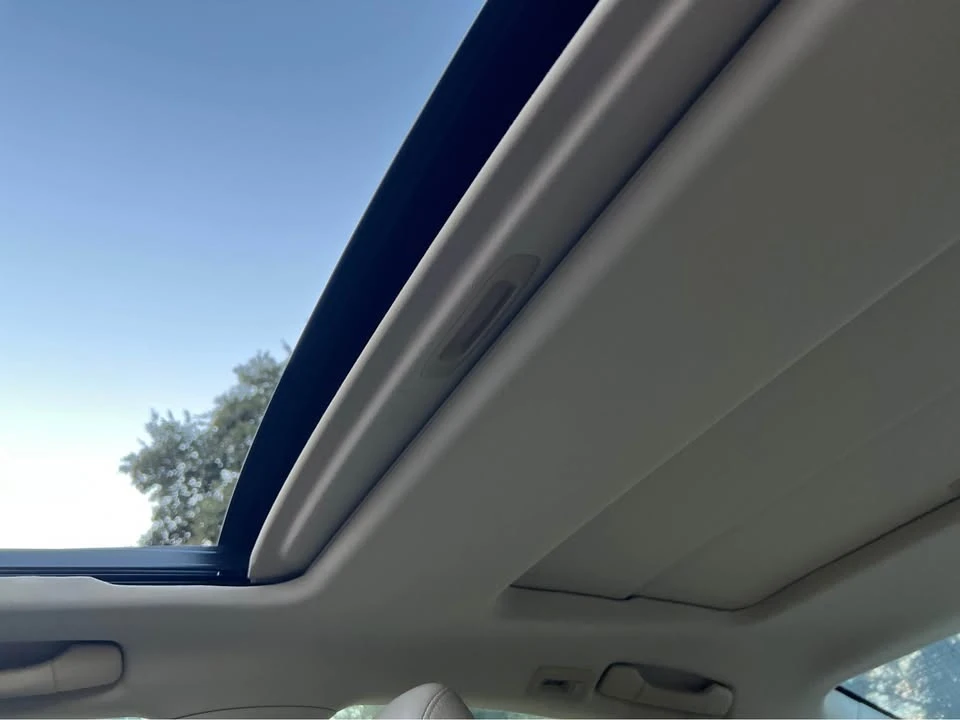 2008 Lexus ES 5th Gen - Image 10 of 13