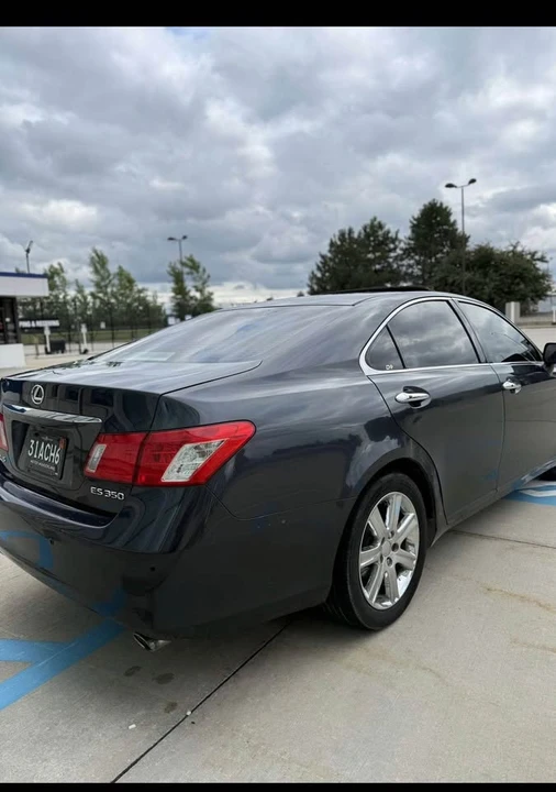2008 Lexus ES 5th Gen - Image 5 of 11