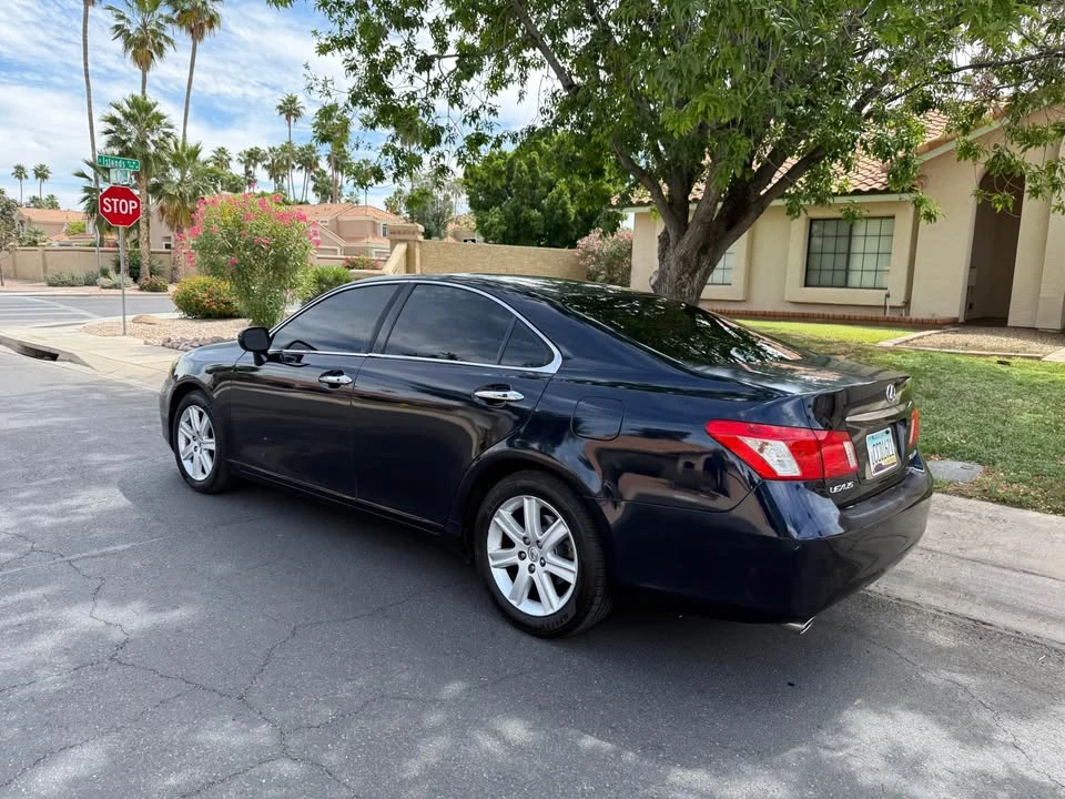 2008 Lexus ES 5th Gen - Image 2 of 12