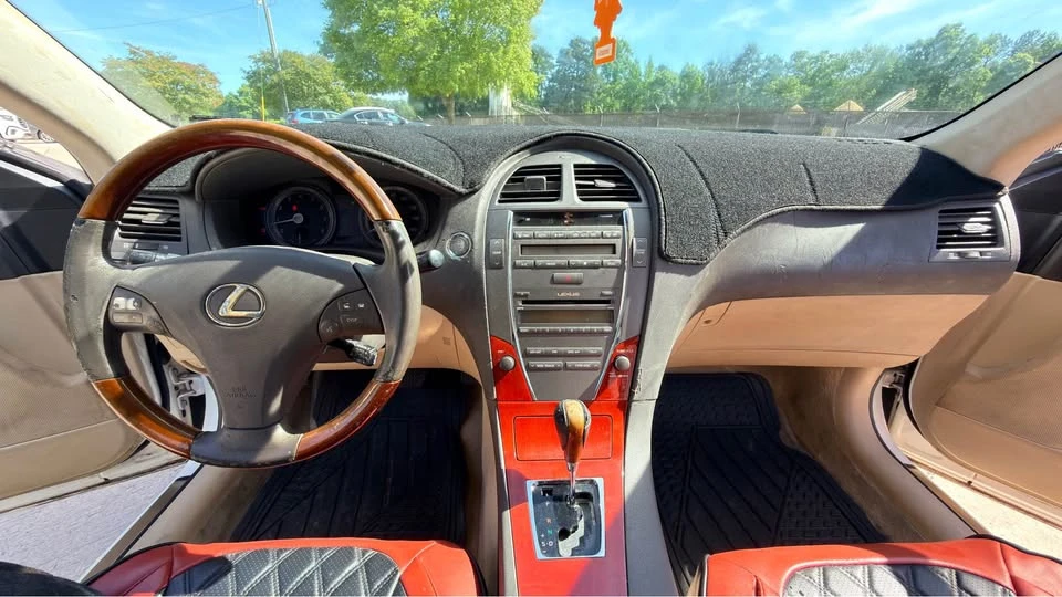 2008 Lexus ES 5th Gen - Image 11 of 12