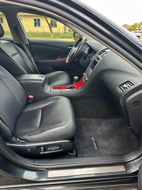 2008 Lexus ES 5th Gen - Image 16 of 21
