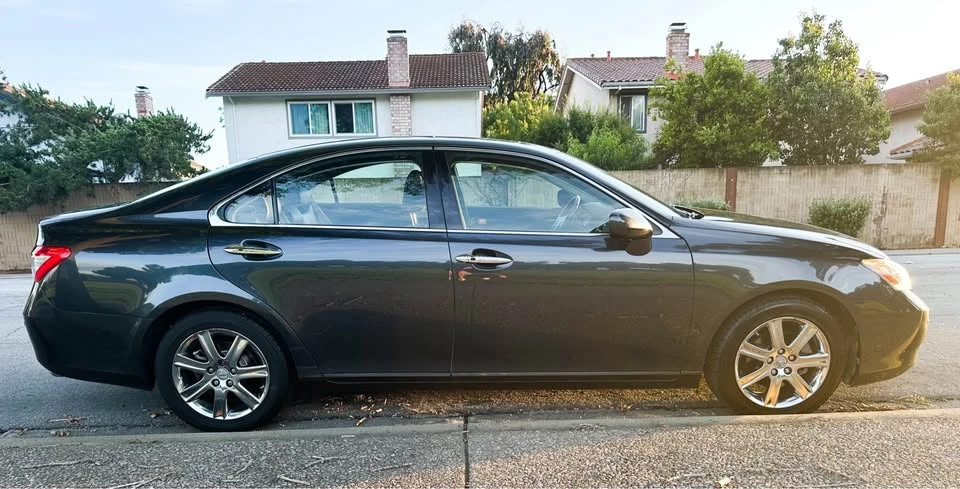 2008 Lexus ES 5th Gen - Image 5 of 21