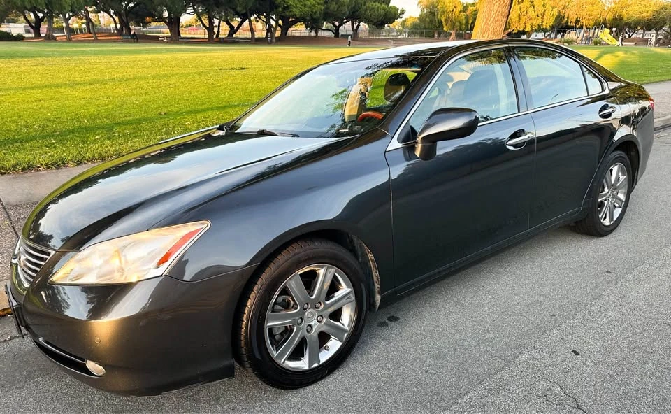 2008 Lexus ES 5th Gen - Image 9 of 21