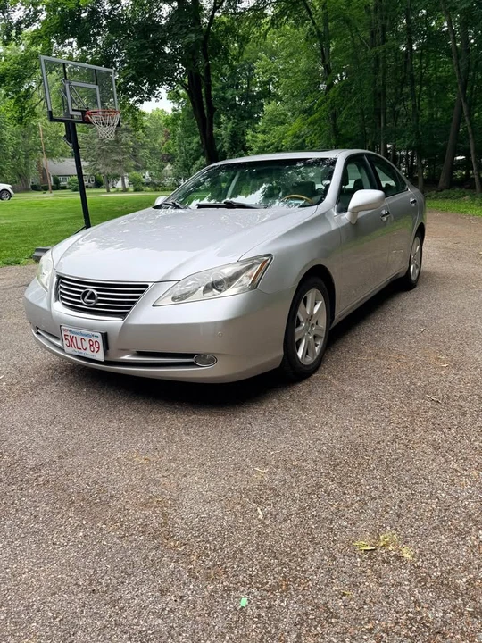2008 Lexus ES 5th Gen - Image 2 of 7