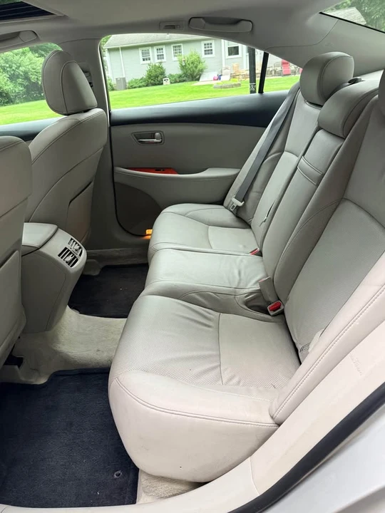 2008 Lexus ES 5th Gen - Image 5 of 7