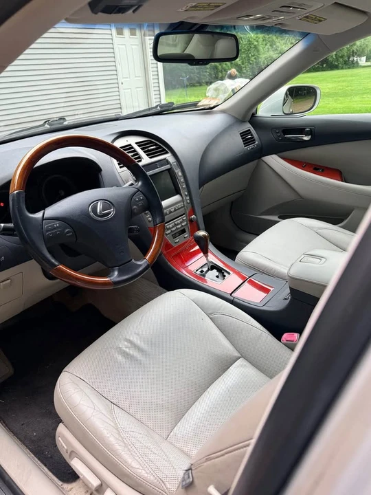 2008 Lexus ES 5th Gen - Image 4 of 7