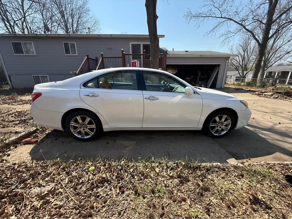 2008 Lexus ES 5th Gen - Image 7 of 19
