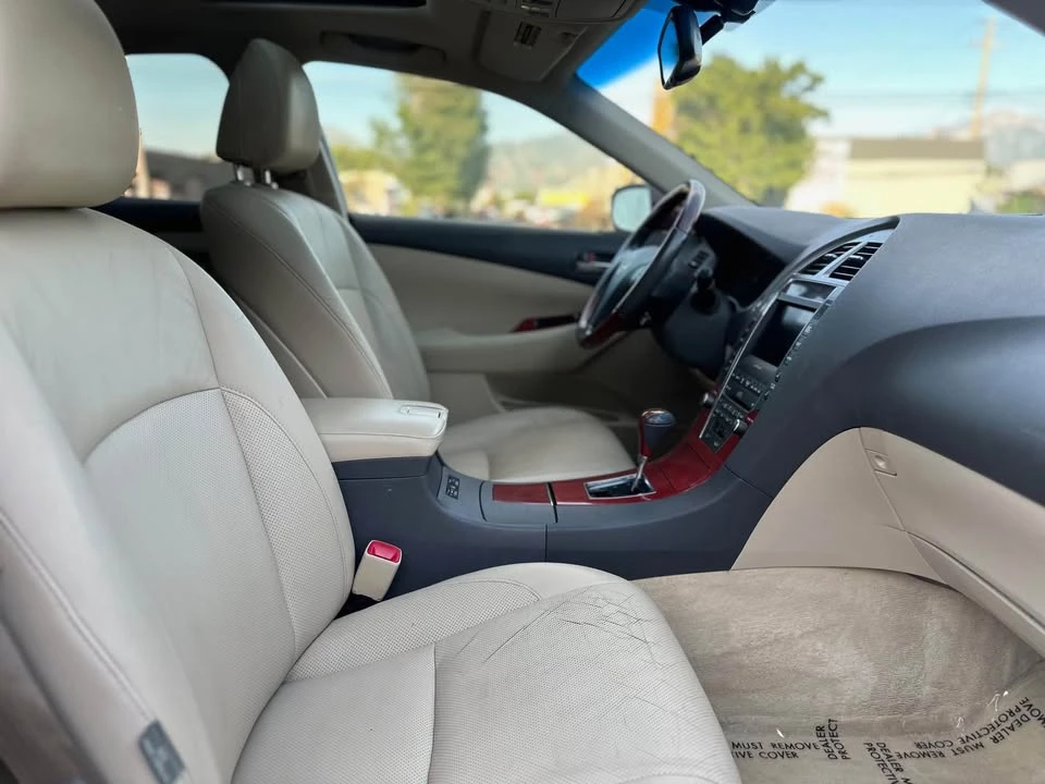 2008 Lexus ES 5th Gen - Image 9 of 14