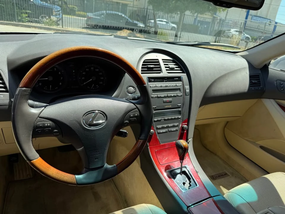 2008 Lexus ES 5th Gen - Image 5 of 6