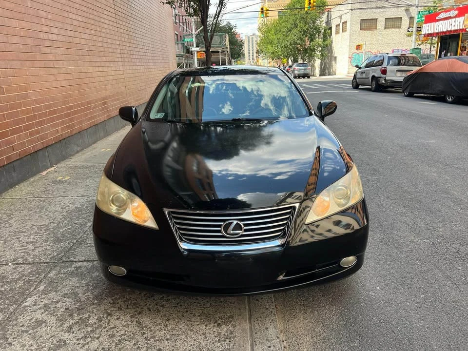 2008 Lexus ES 5th Gen - Image 2 of 8