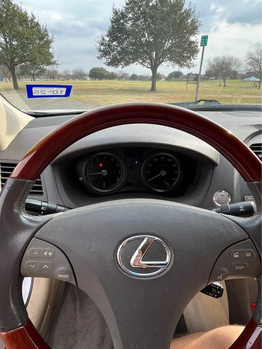 2008 Lexus ES 4th Gen - Image 8 of 14