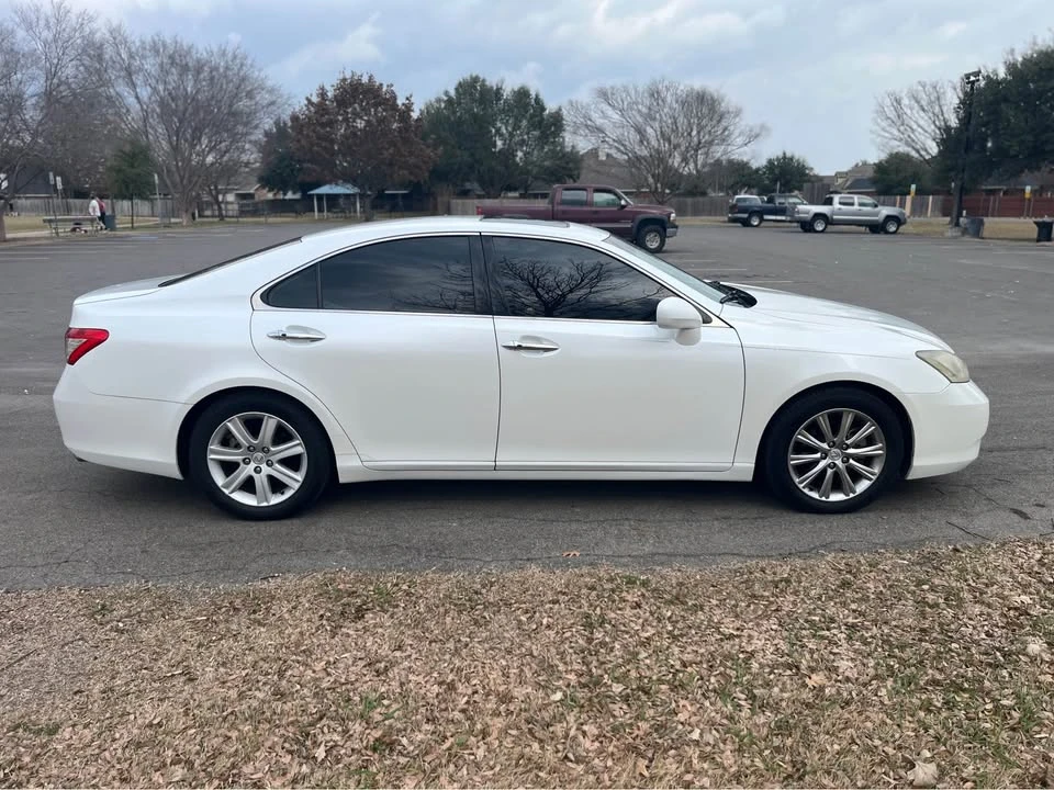 2008 Lexus ES 4th Gen - Image 3 of 14