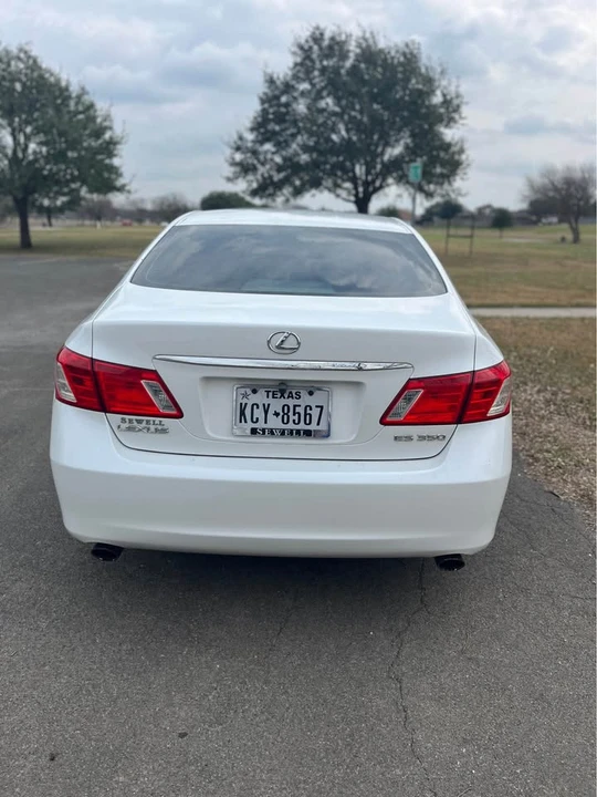 2008 Lexus ES 4th Gen - Image 4 of 14