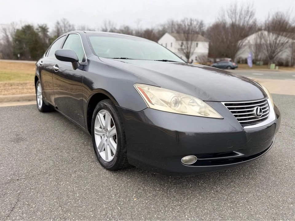 2008 Lexus ES 5th Gen - Image 9 of 20