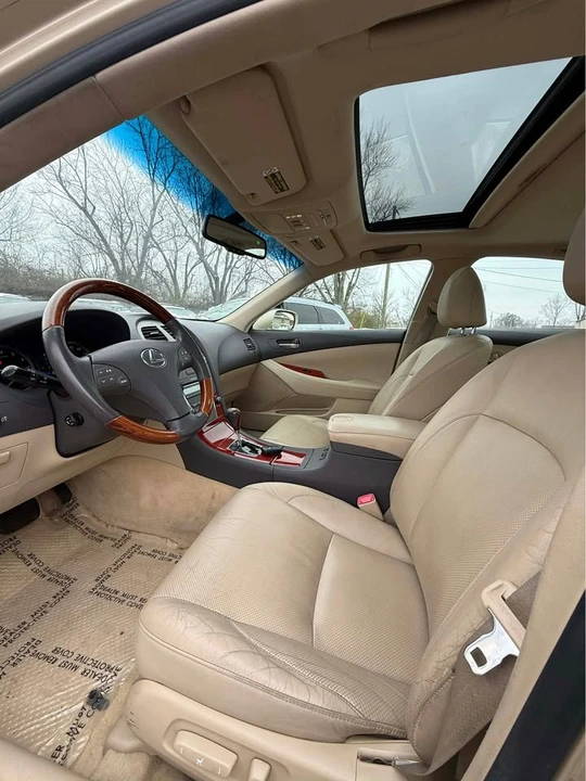 2008 Lexus ES 5th Gen - Image 5 of 8