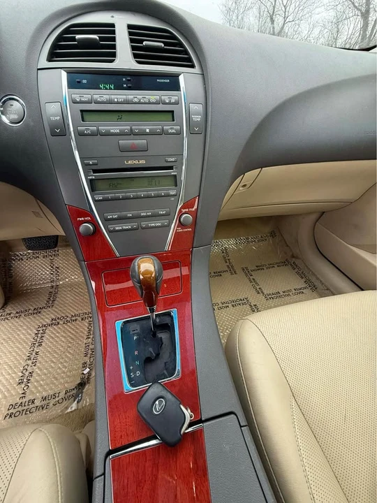 2008 Lexus ES 5th Gen - Image 4 of 8