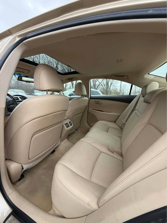 2008 Lexus ES 5th Gen - Image 6 of 8