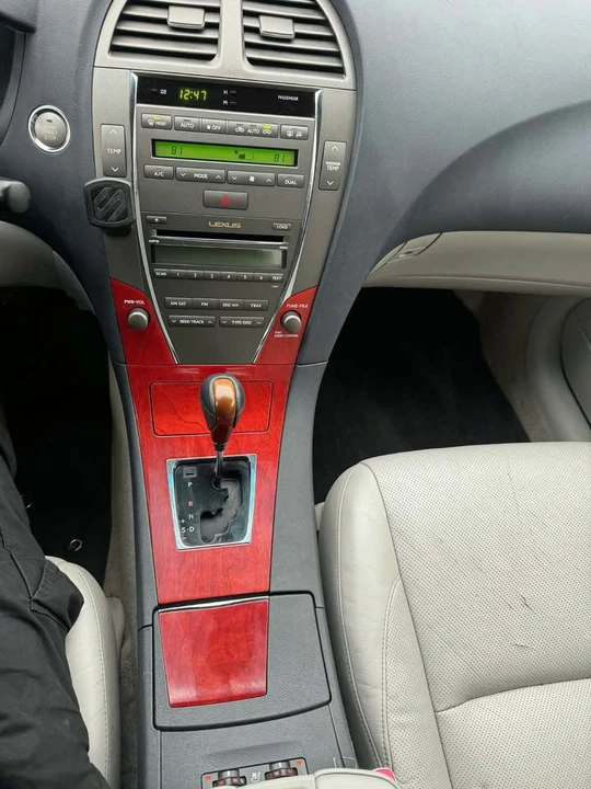 2008 Lexus ES 5th Gen - Image 6 of 13
