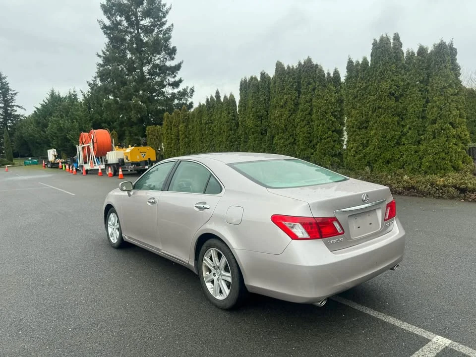 2008 Lexus ES 5th Gen - Image 2 of 13