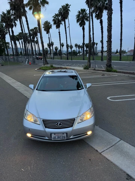 2008 Lexus ES 5th Gen - Image 3 of 16