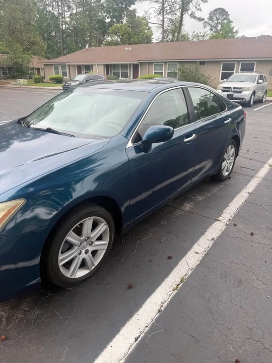 2008 Lexus ES 5th Gen - Image 3 of 15