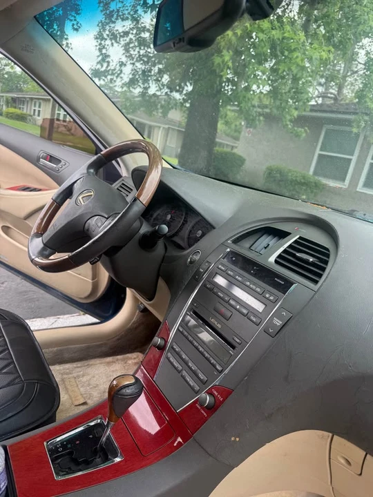 2008 Lexus ES 5th Gen - Image 12 of 15