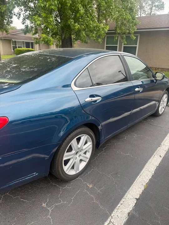 2008 Lexus ES 5th Gen - Image 2 of 15