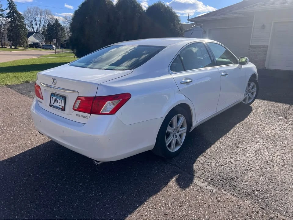 2008 Lexus ES 5th Gen - Image 3 of 14