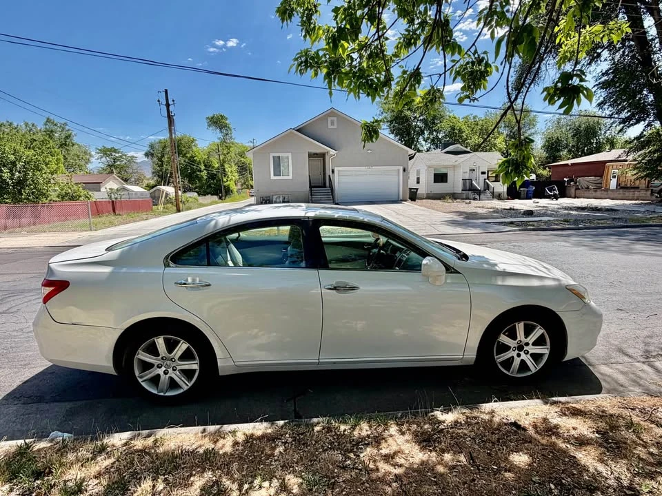 2008 Lexus ES 5th Gen - Image 2 of 6