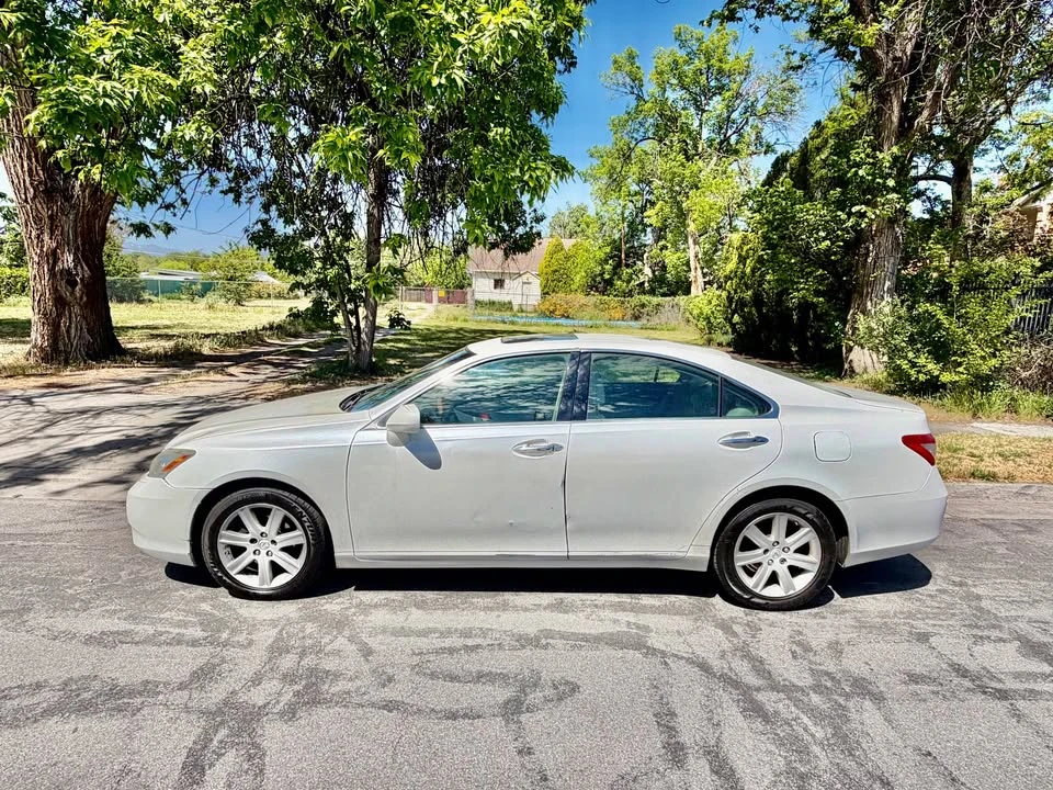 2008 Lexus ES 5th Gen - Image 3 of 6