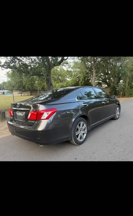 2008 Lexus ES 5th Gen - Image 2 of 6