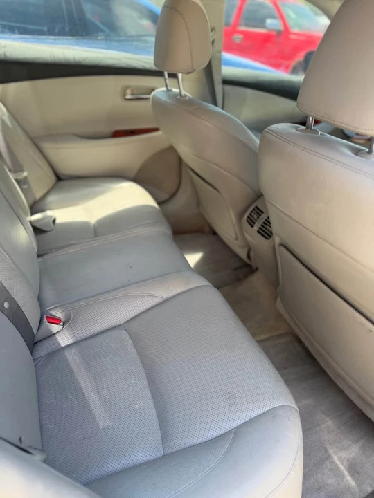 2008 Lexus ES 5th Gen - Image 4 of 4