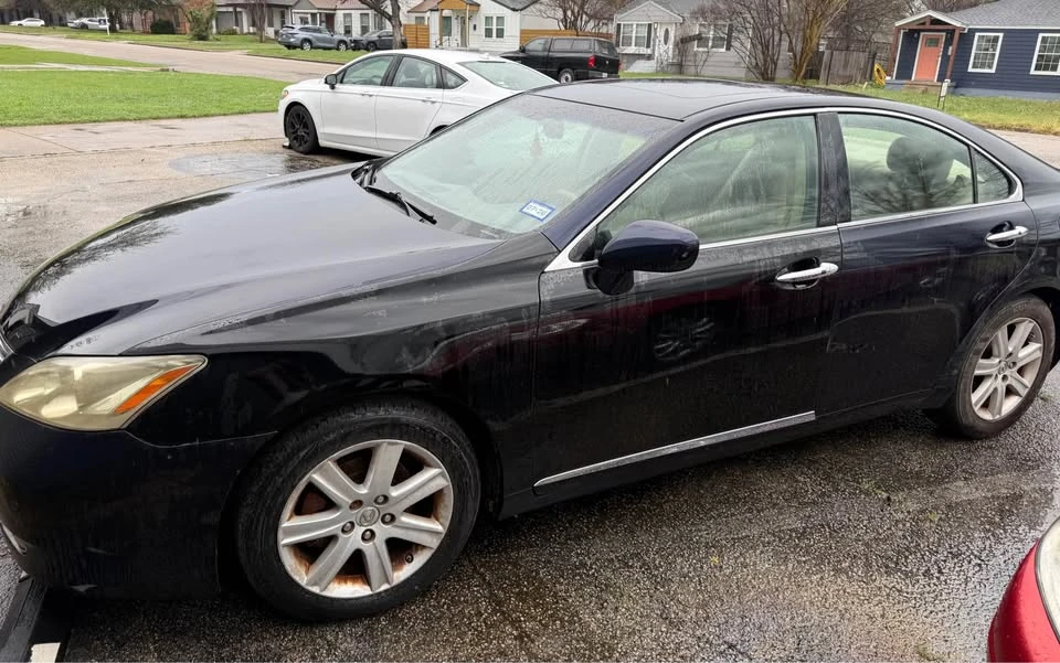 2008 Lexus ES 5th Gen - Image 2 of 17