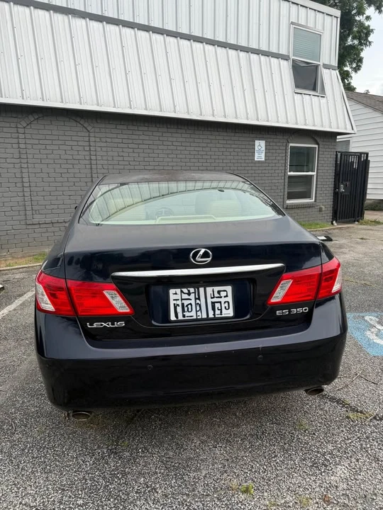 2008 Lexus ES 5th Gen - Image 5 of 17