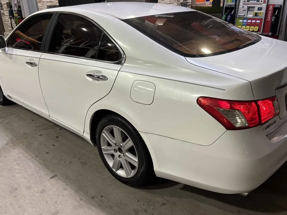 2008 Lexus ES 5th Gen - Image 4 of 10