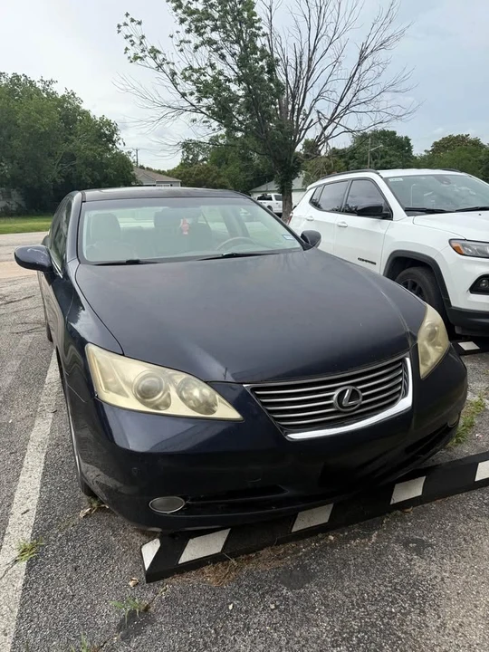 2008 Lexus ES 5th Gen - Image 3 of 17