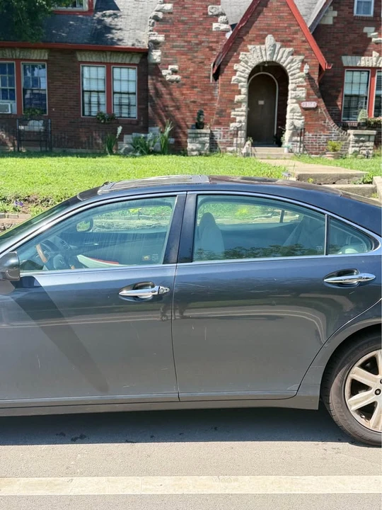 2008 Lexus ES 5th Gen - Image 3 of 16