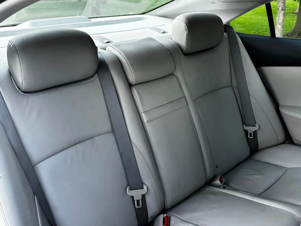 2008 Lexus ES 5th Gen - Image 12 of 19