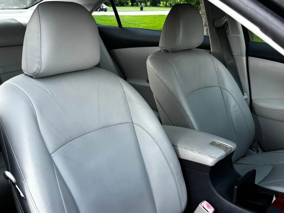 2008 Lexus ES 5th Gen - Image 11 of 19