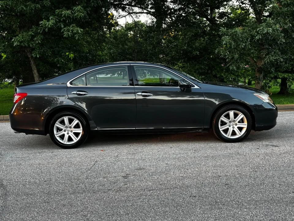 2008 Lexus ES 5th Gen - Image 3 of 19